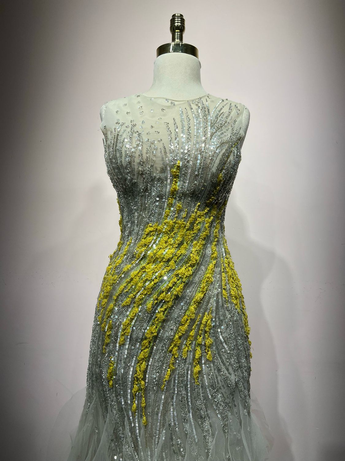 SIGNATURE FEMININITY