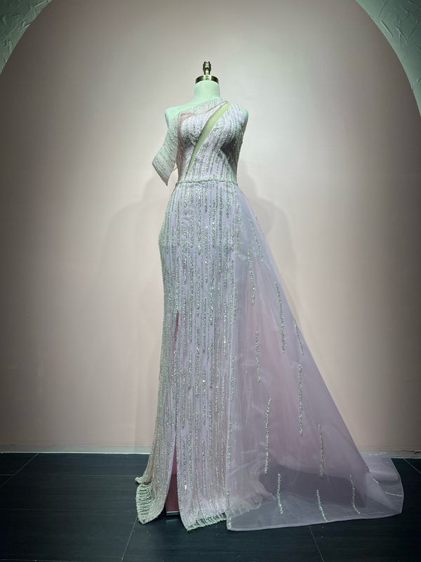 VESTIDO LARGO	COLOR	ROSADO	TALLA:	42	EU		10	US