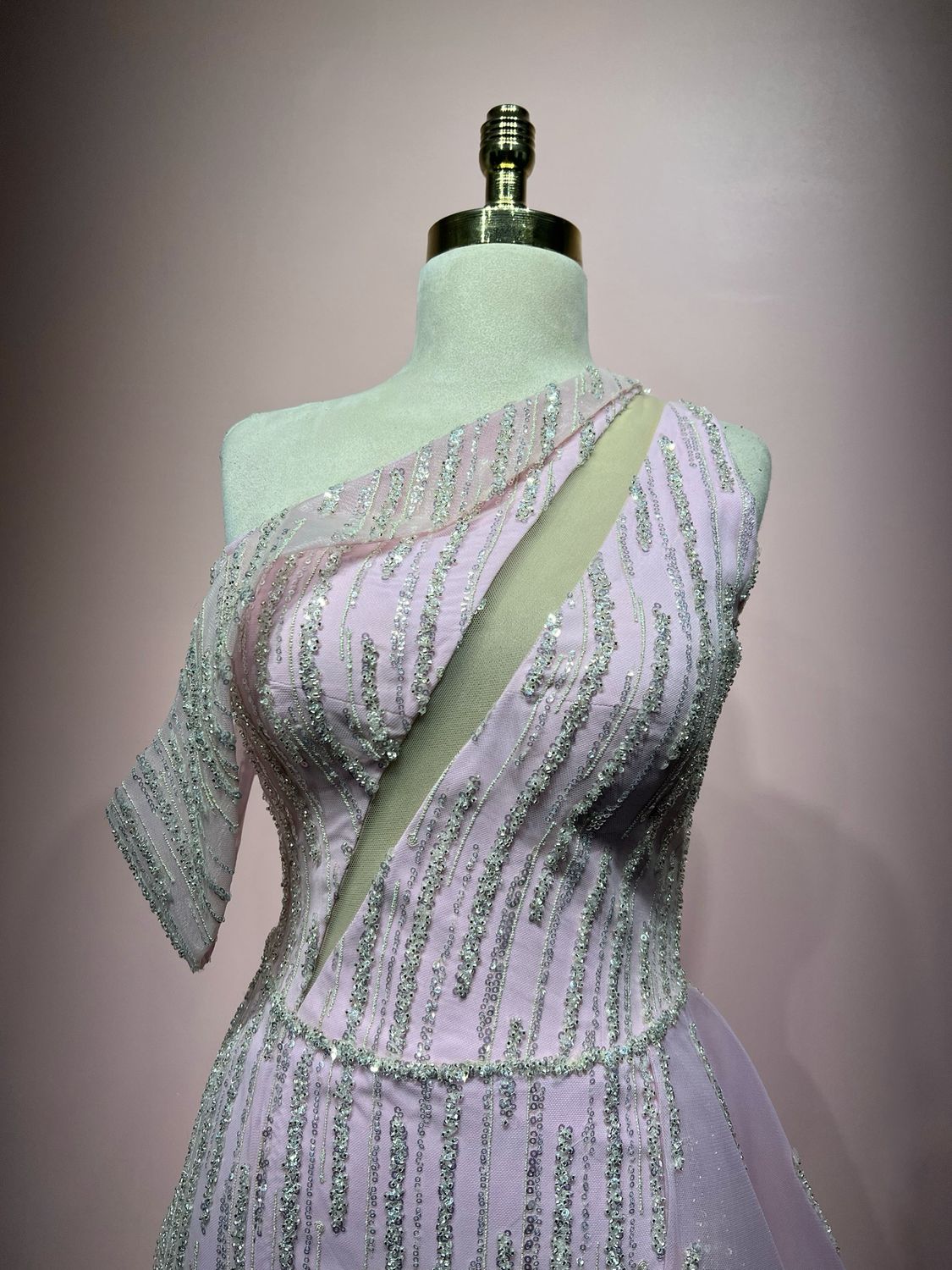 VESTIDO LARGO	COLOR	ROSADO	TALLA:	42	EU		10	US