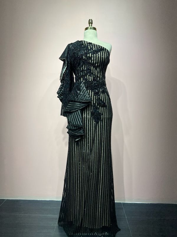 Vestido Largo  Corte Recto Color Negro