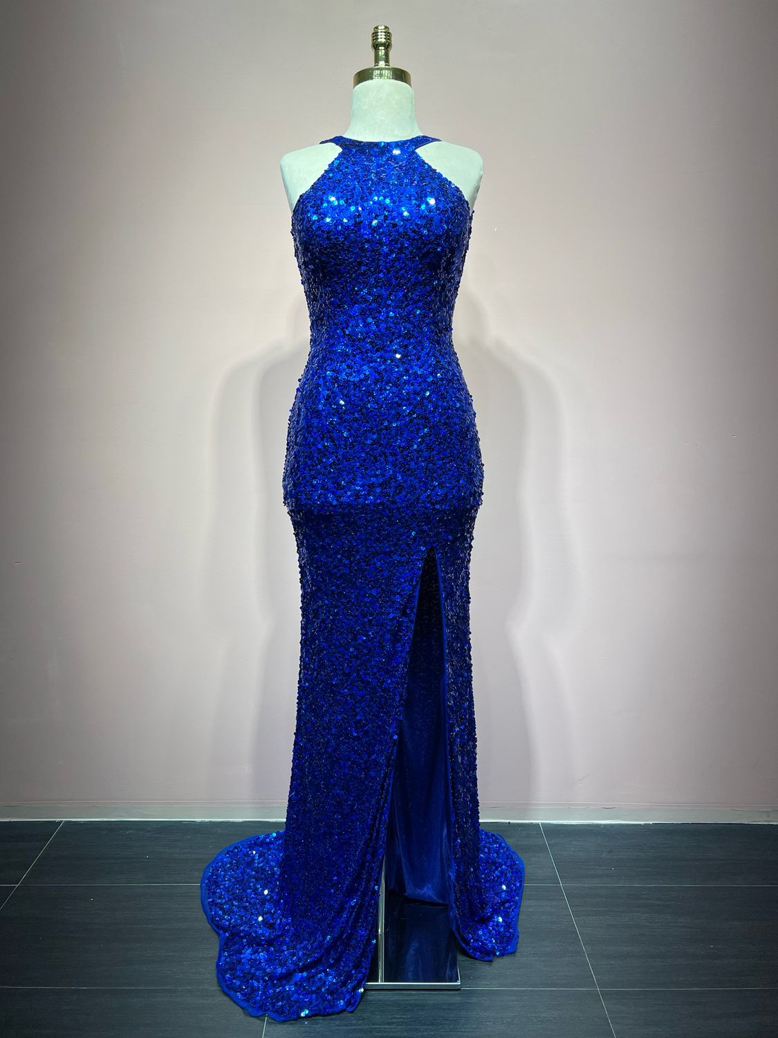 ROYAL BLUE