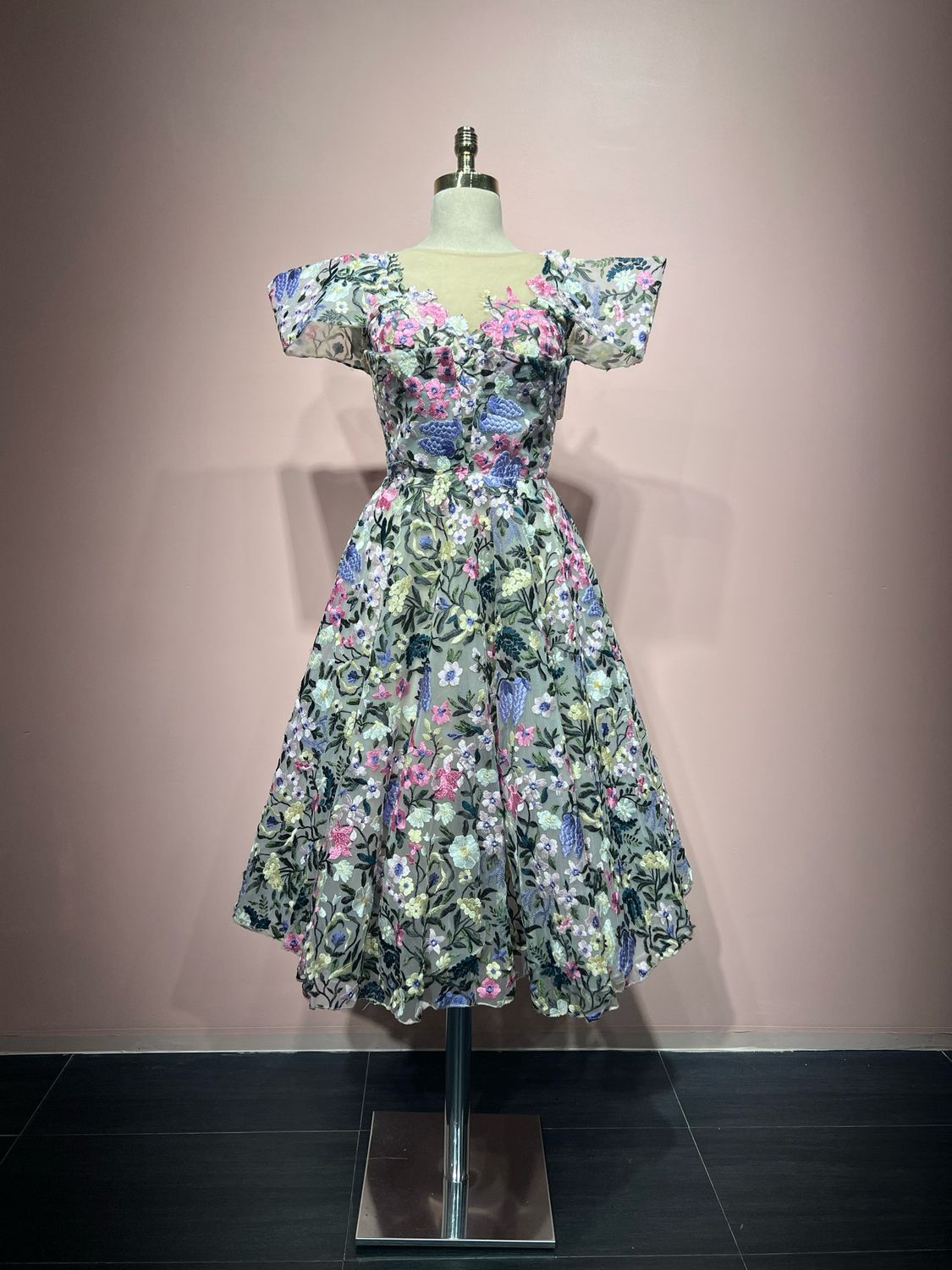 Vestido corto multicolor talla 40