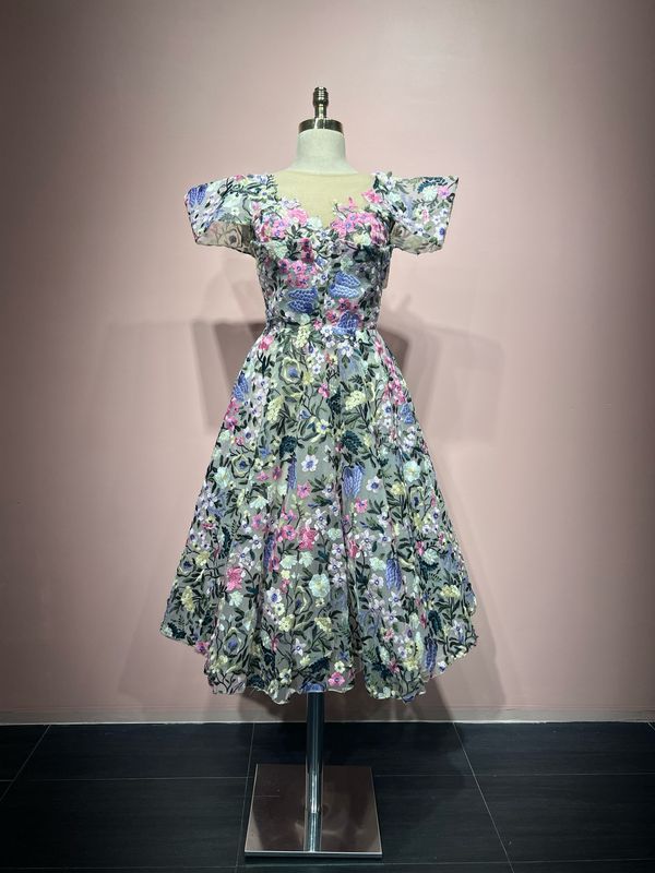 Vestido corto multicolor talla 40