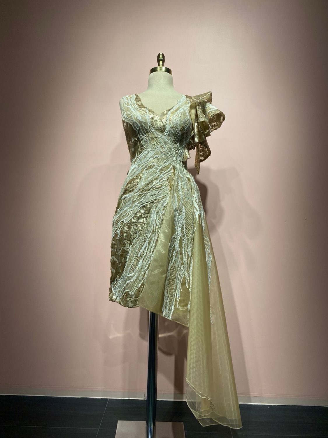 Talla 42 - Gold / White