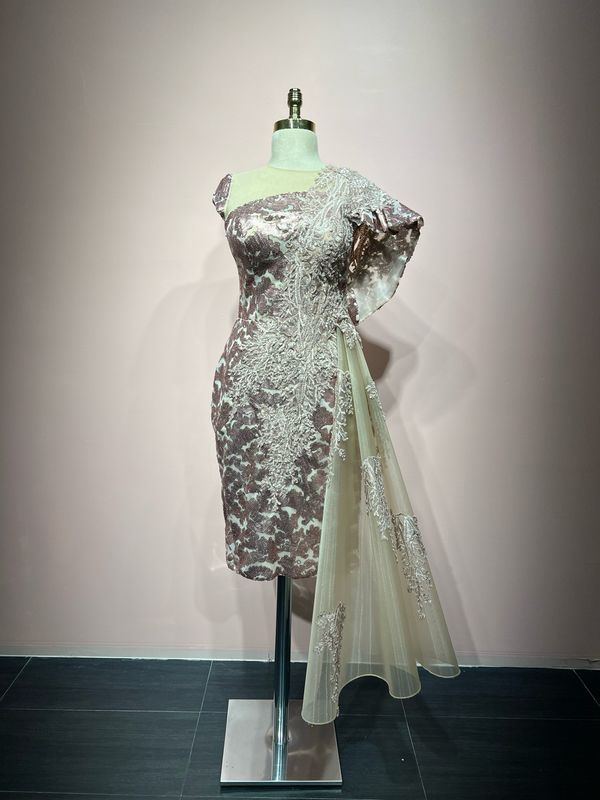 Vestido corto color rosado talla 40