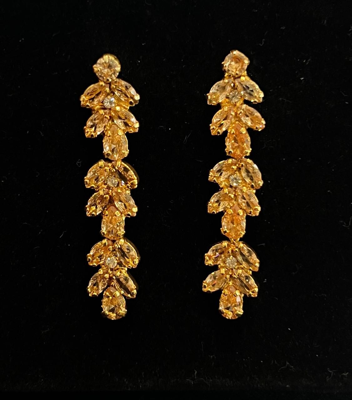 Aretes largos con cristales rose gold