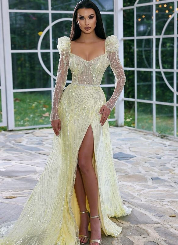 LIGHT YELLOW GOWN
