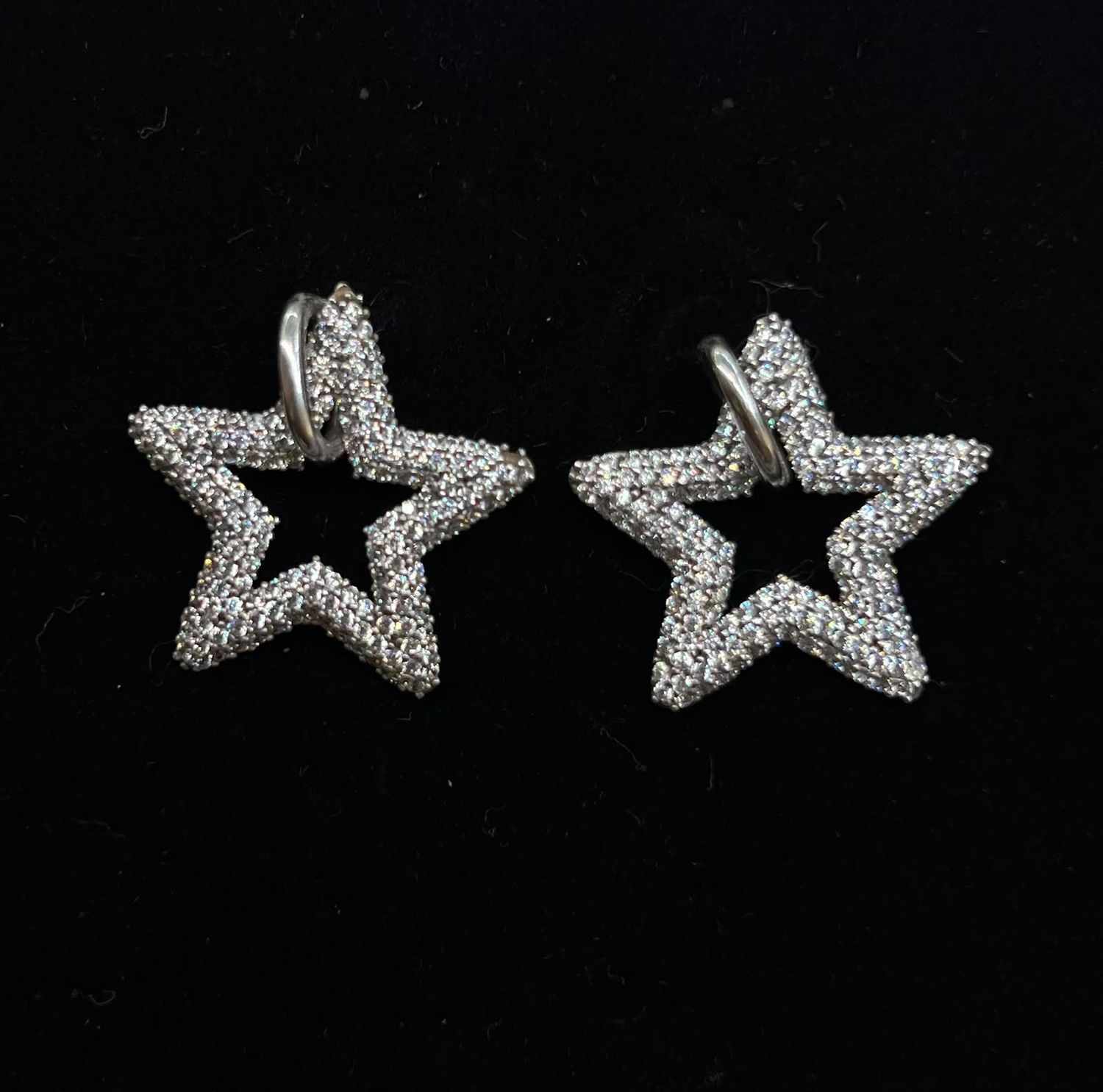 Aretes de estrella con brillantes