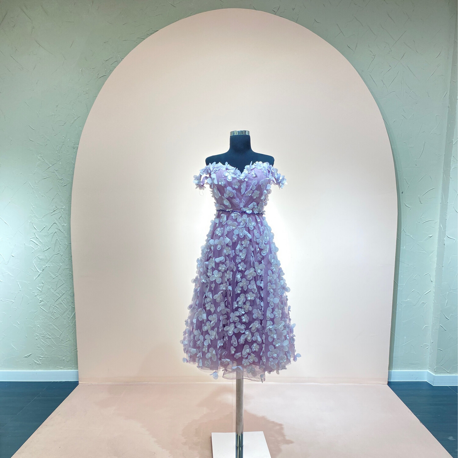 Lilac,	midi dress.