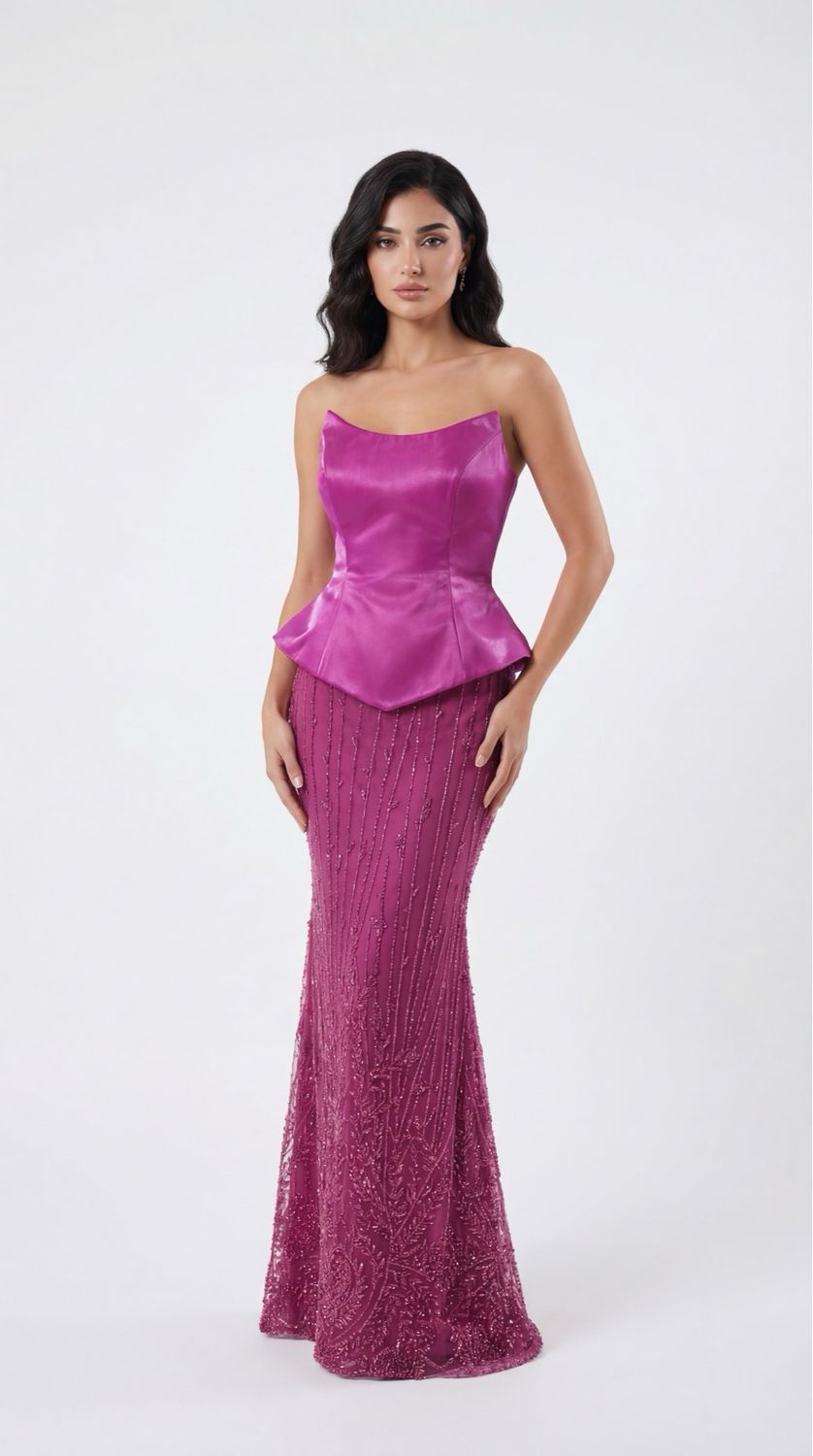 Long	fuchsia	dress,	size	40