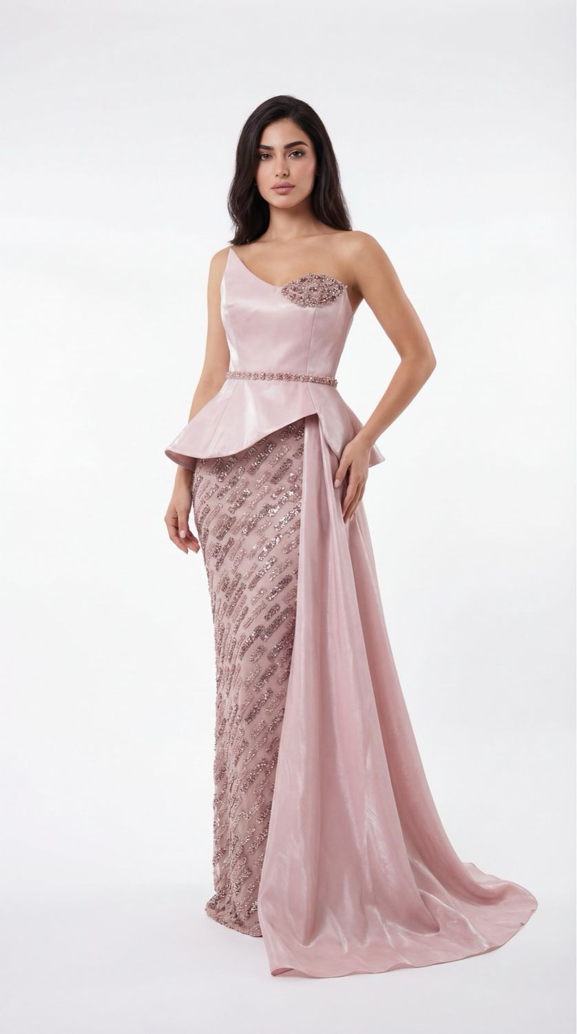 Long	pink	dress,	size	38