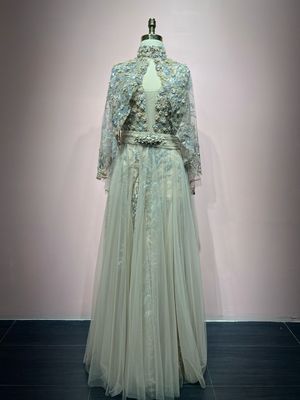 THE BEIGE EDIT