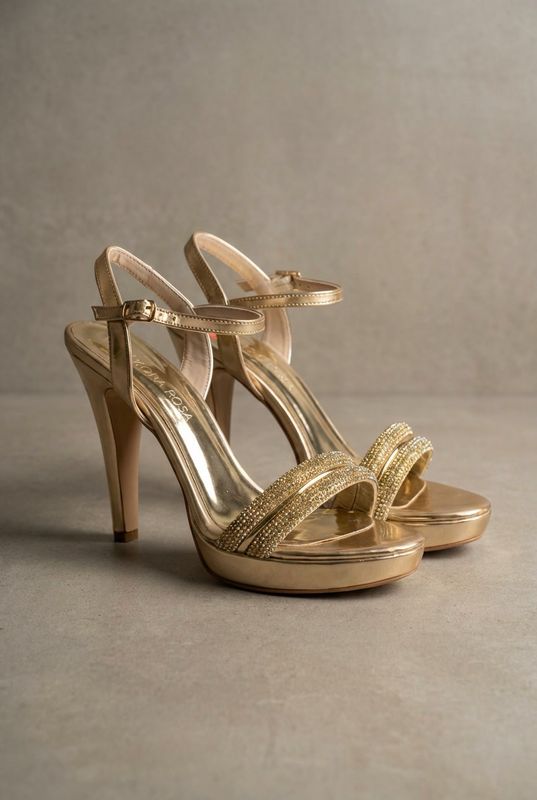 GOLDEN HEELS