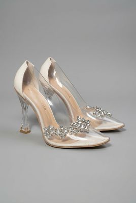 WHITE PUMPS