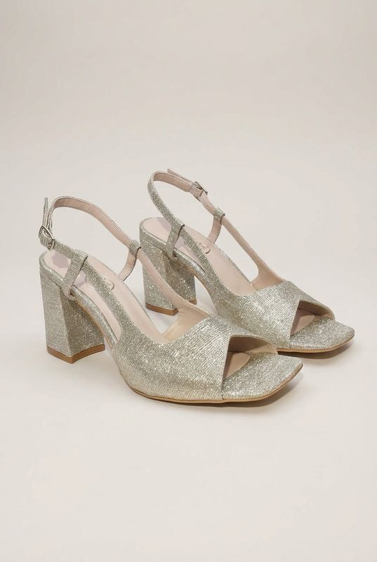 LOW SILVER HEEL