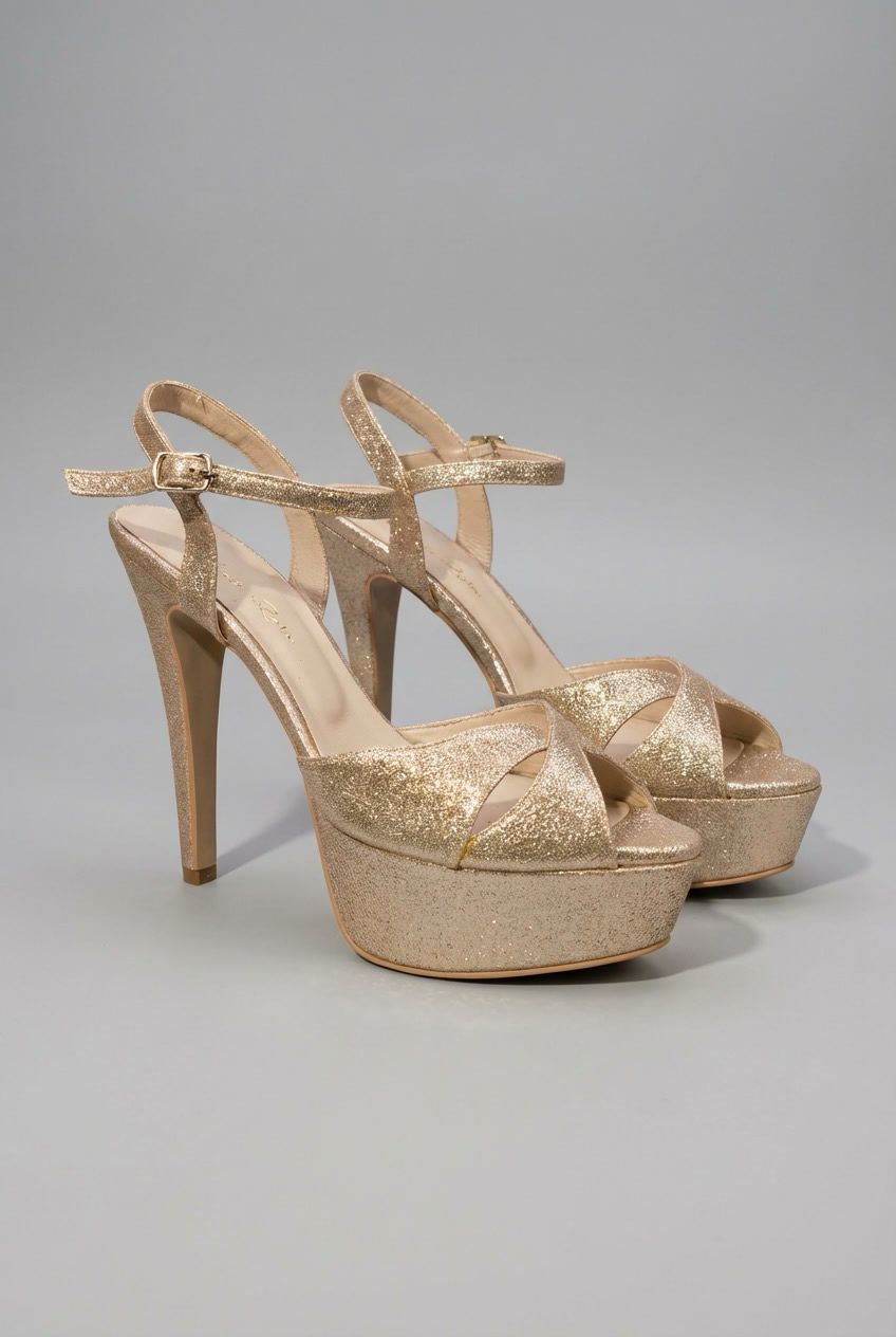 POINTY GOLDEN PLATFORM