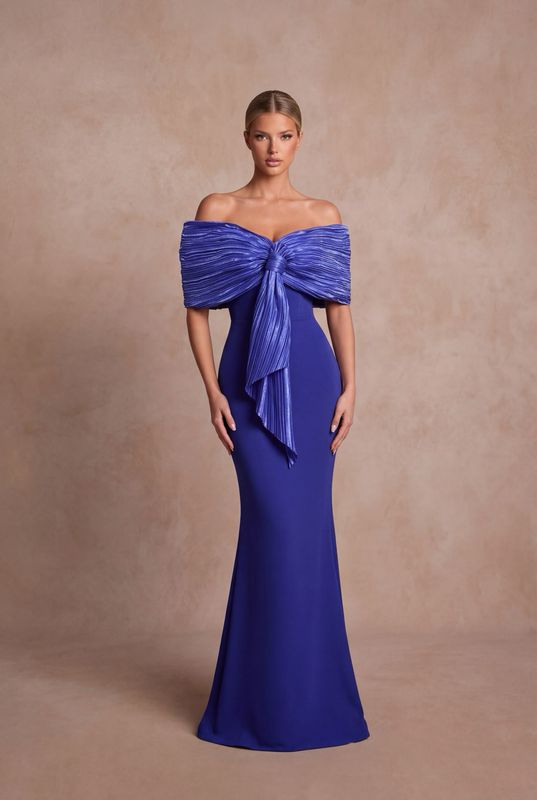 BOW GOWN