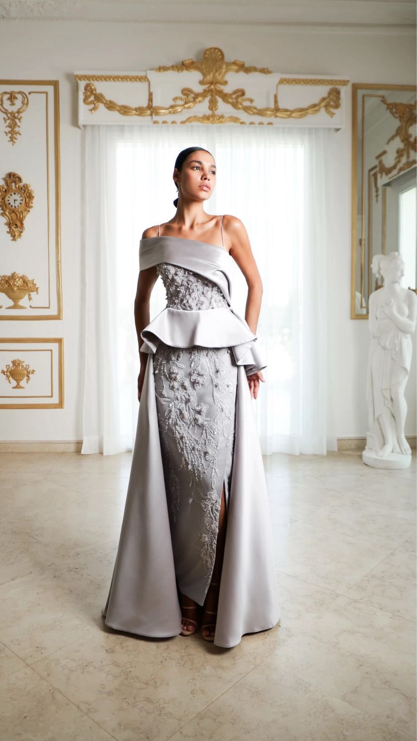Long dress in	Gray,	size 	46