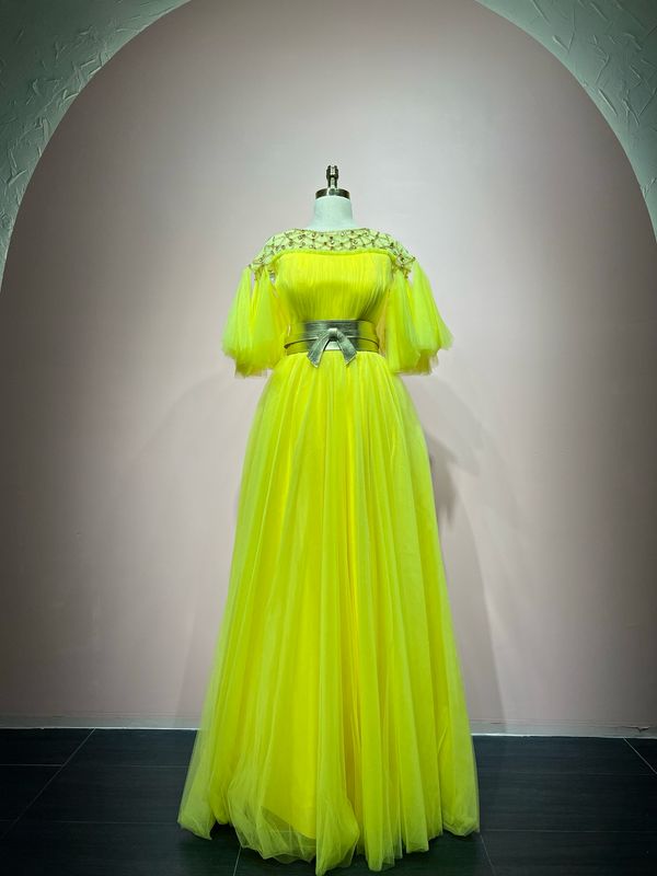 Vestido largo AMARILLO PÁLIDO 