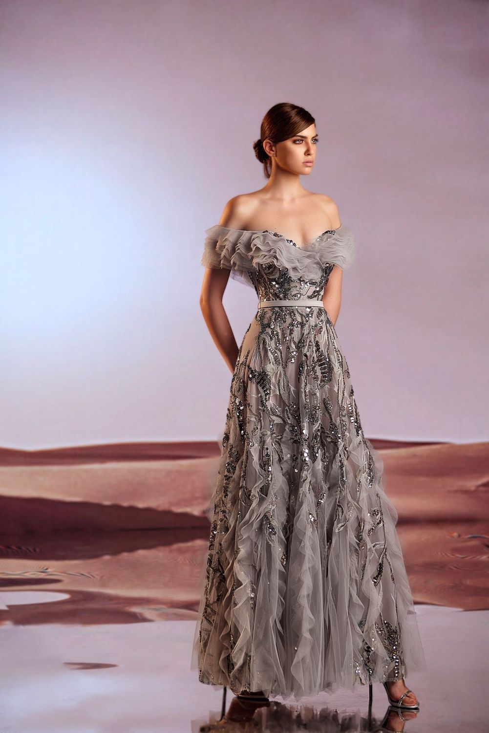 Long dress in	Gray,	size 	44