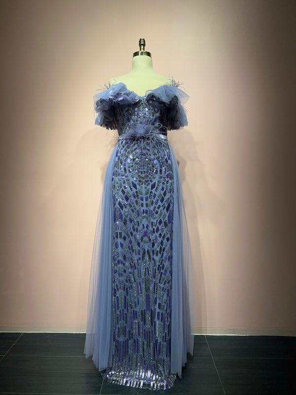 Long dress in	Purple,	size 	44
