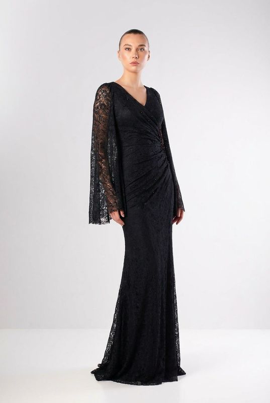 NOIR LACE