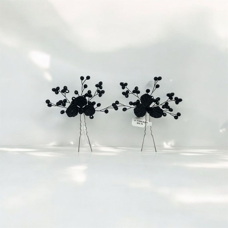 Juego de peinetas, D4 - Negro