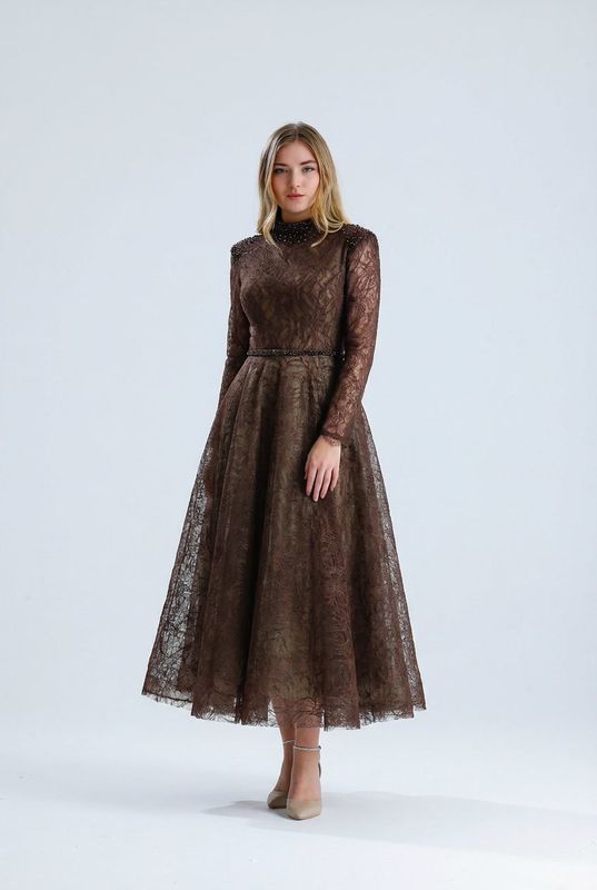 UMBER LACE