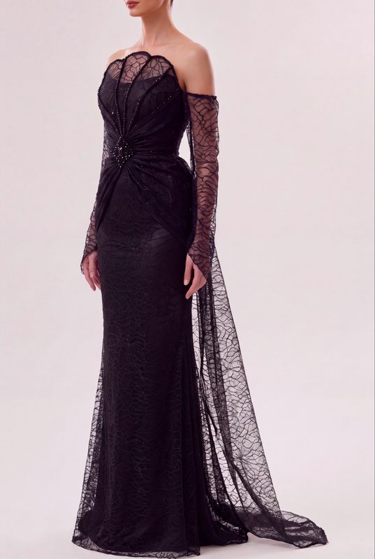 RAVEN LACE