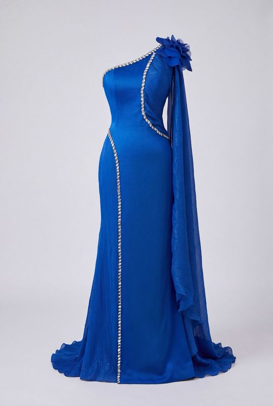 SAPPHIRE ELEGANCE