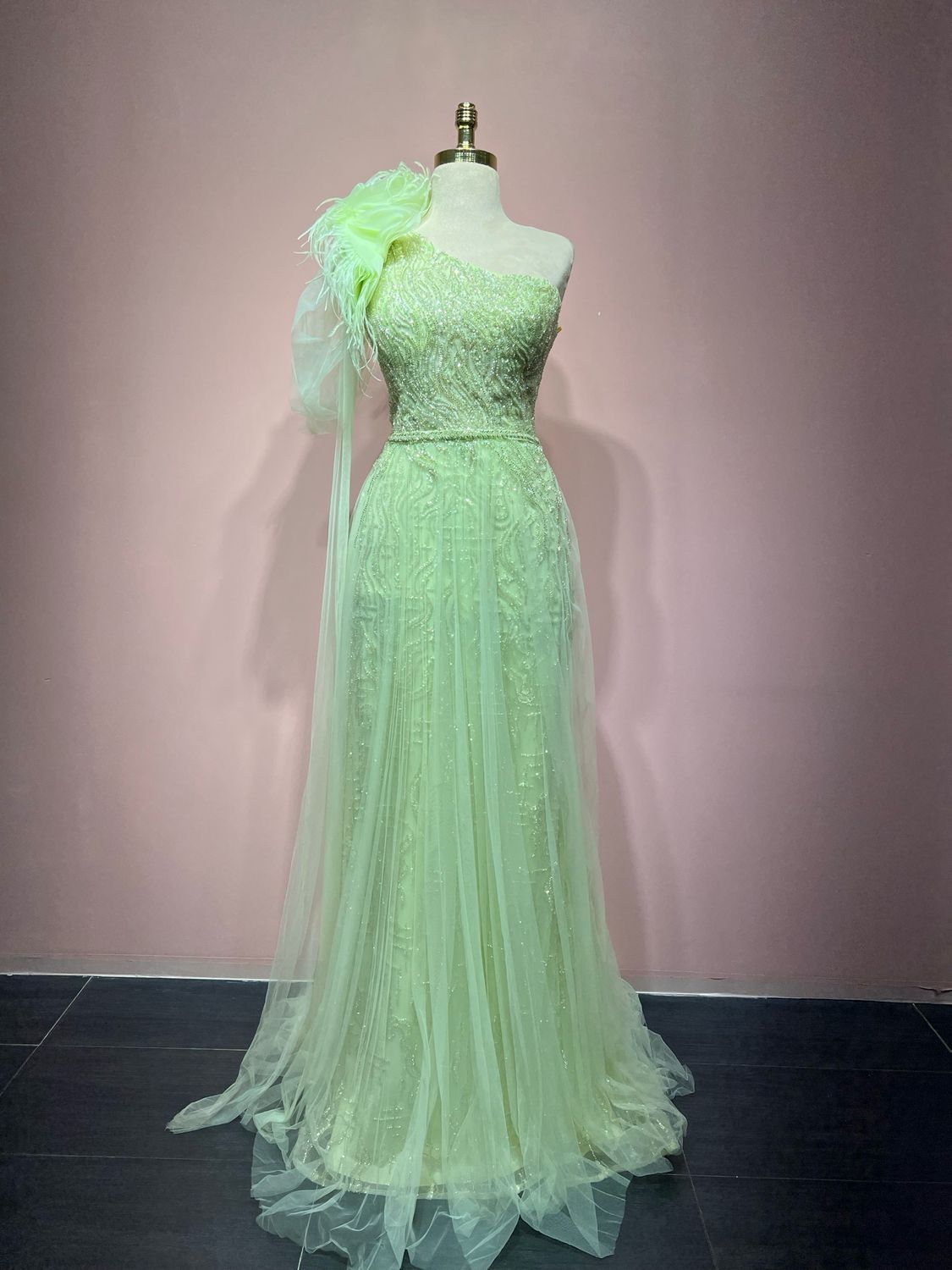 APPLE GREEN