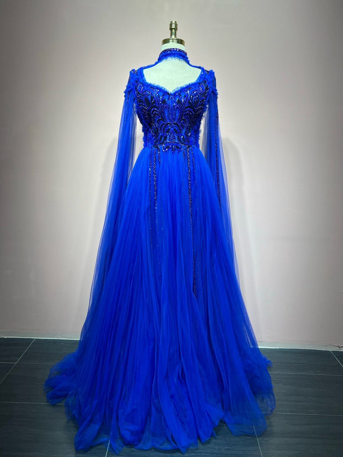 ROYAL BLUE