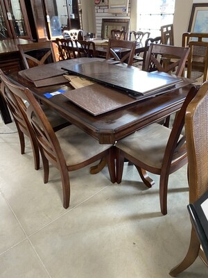 BROWN TABLE W/1 LEAF/6 CHAIRS