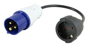 Adaptador Autocaravana macho Cetac a hembra Schuko.