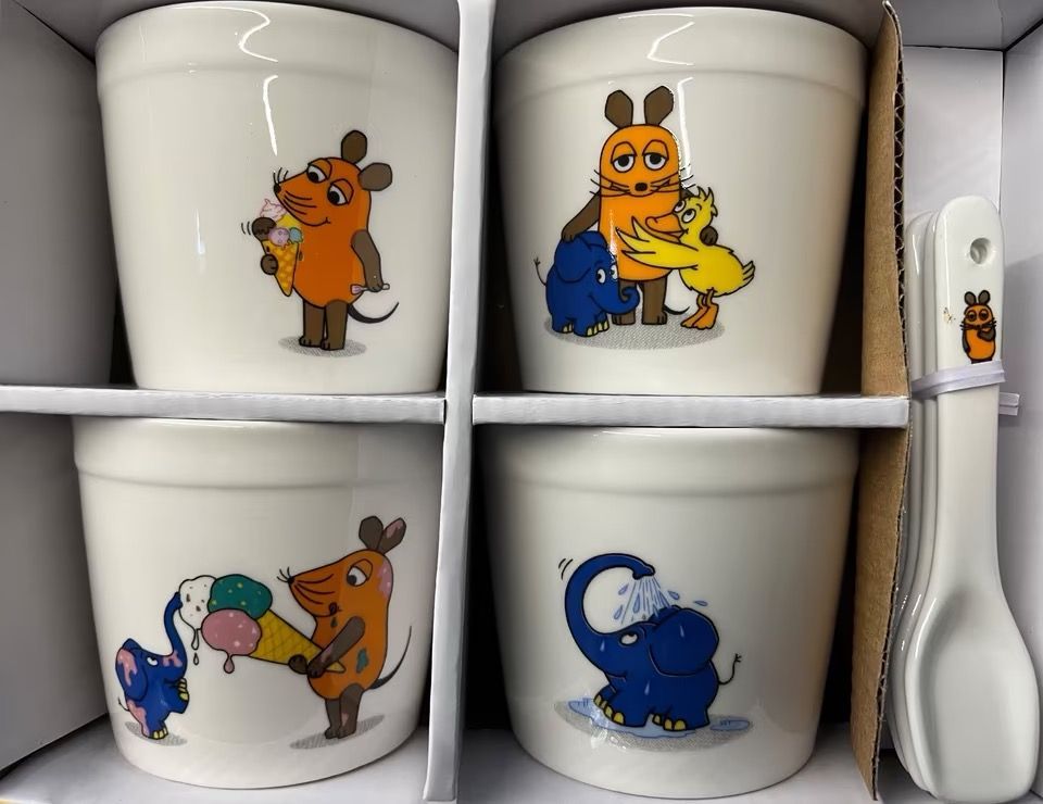 EISBECHER AUS PORZELLAN 4 ER SET EISBECHER AUS PORZELLAN 4 ER SET