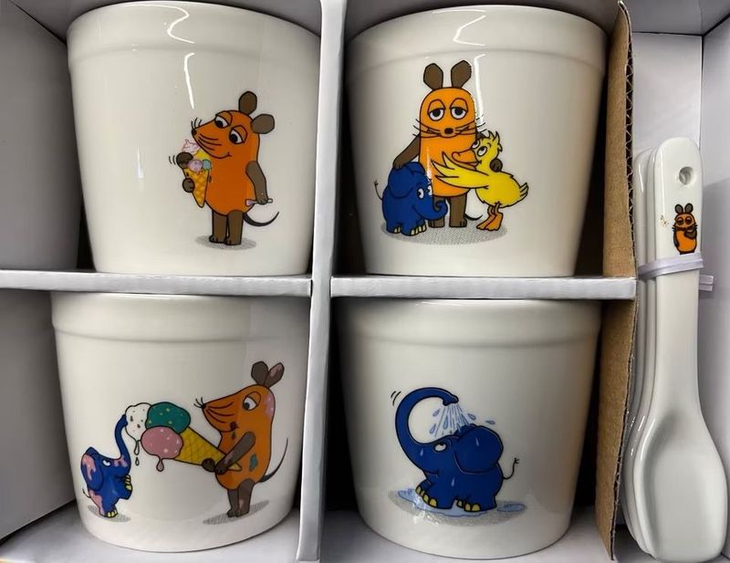 EISBECHER AUS PORZELLAN  4 ER SET