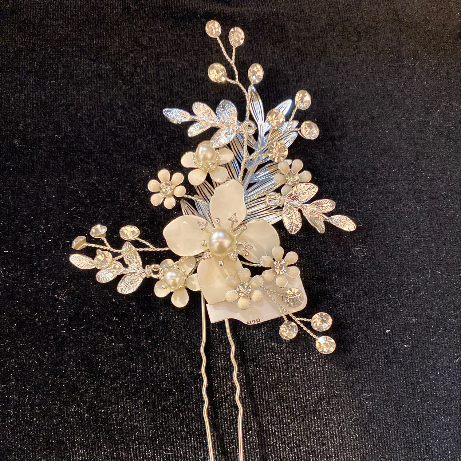 Horquilla Con Flores Blancas