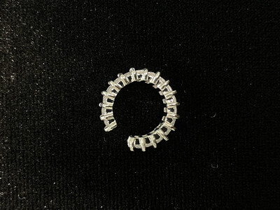Ear cuff