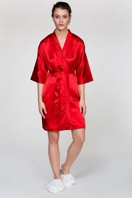Bata de Satin Color Rojo para Novia y Damas de Honor