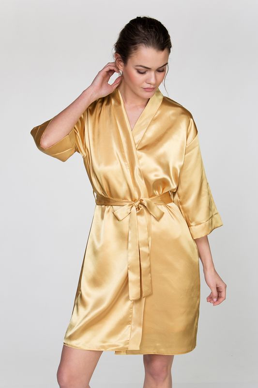 Bata de Satin Dorada