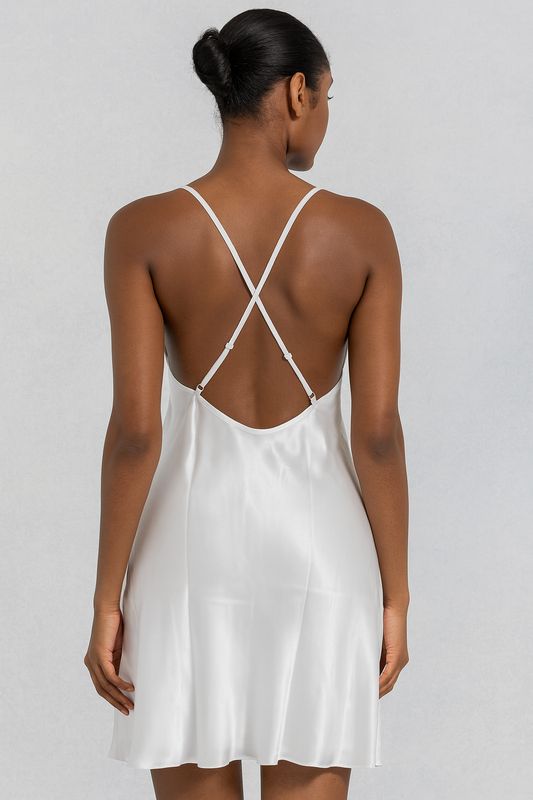 Pijama de Satín Blanco para Novia y Damas de Honor