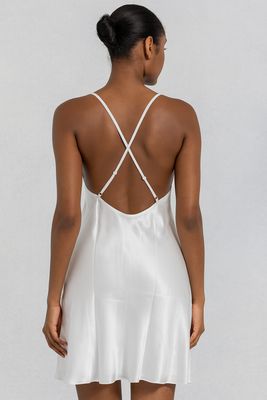 Pijama de Satín Blanco para Novia y Damas de Honor