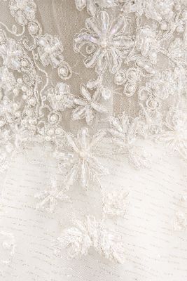 Vestido de Novia Corte A con Escote en V, Encaje y Brillos – Espalda Corsé
