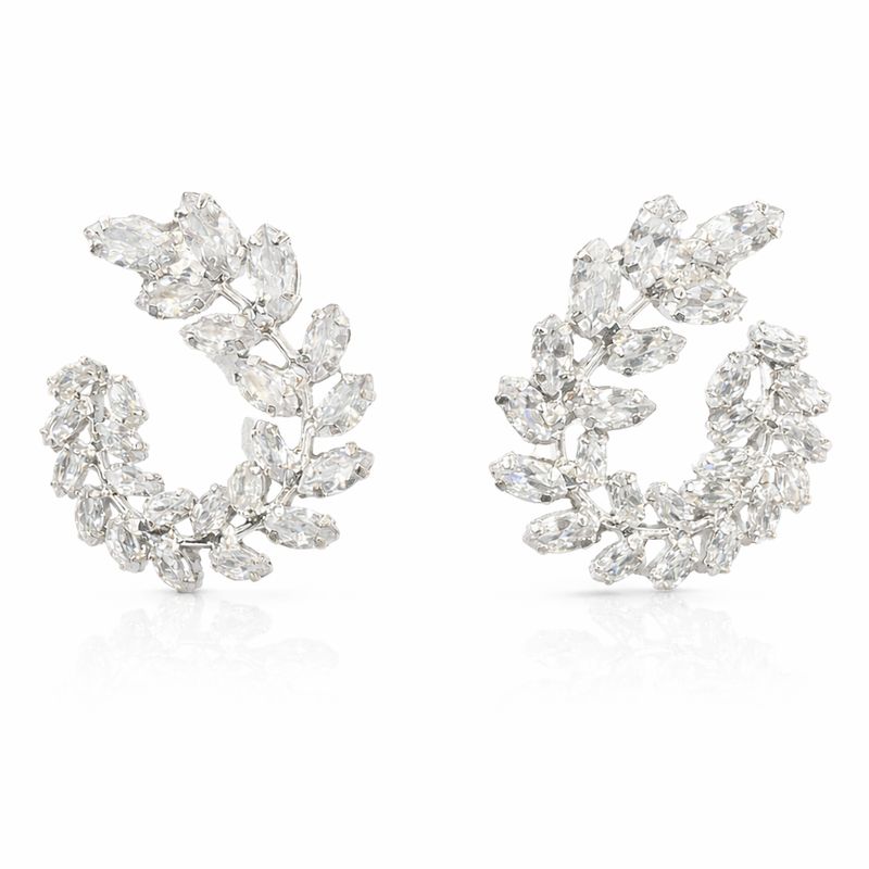 Aretes en Forma de Espiral con Cristales