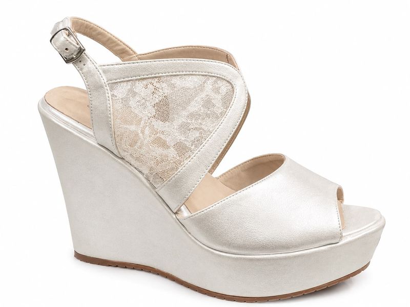 PLATFORM SANDALS