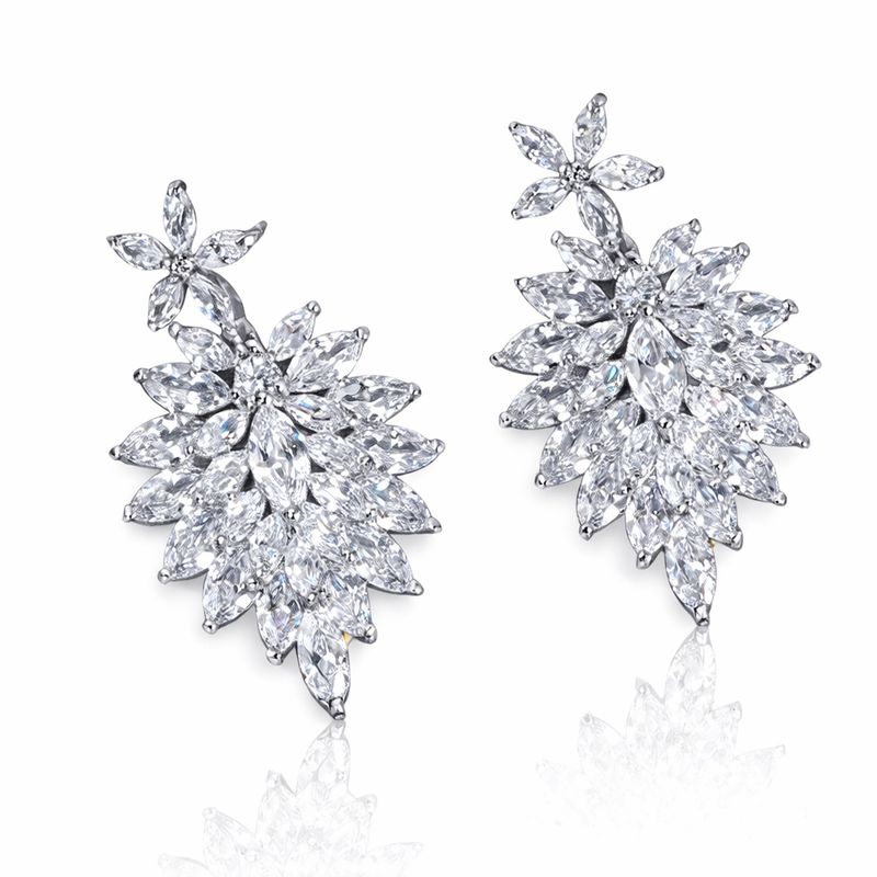 Aretes de Cristal Diseño Floral