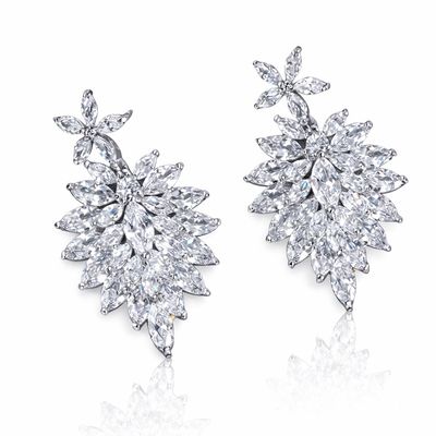 Aretes de Cristal Diseño Floral