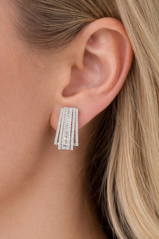 Aretes Huggie de Plata con Cristales
