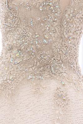 Vestido de Novia Corte A en Tul Blanco con Encaje Floral y Lentejuelas