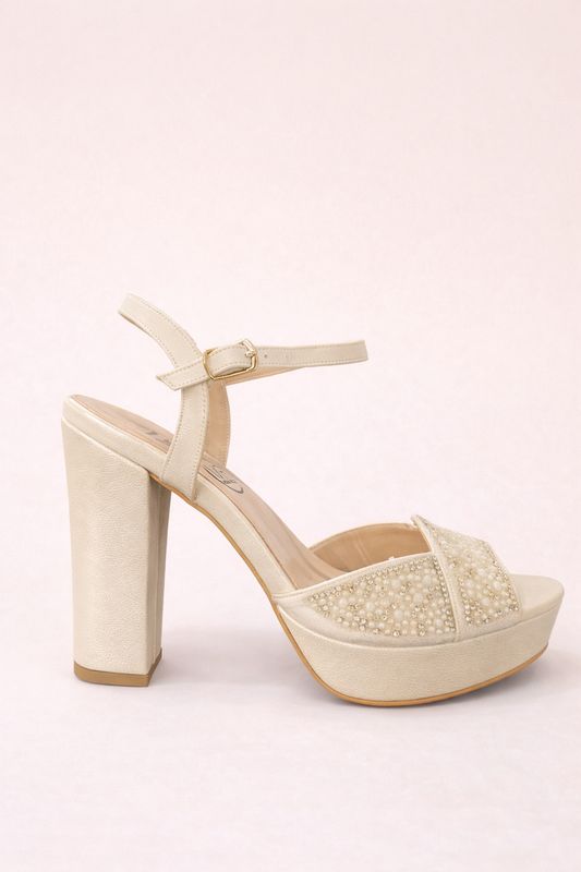 Sandalia con Cristales y Perlas